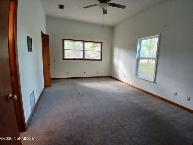 43047 WOODLAND Lane, Callahan, FL 32011