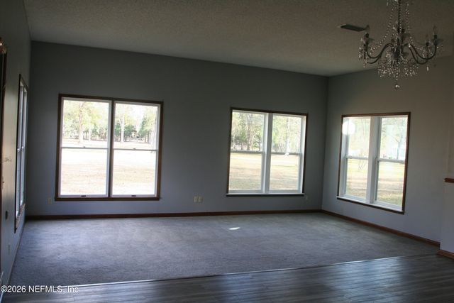 43047 WOODLAND Lane, Callahan, FL 32011