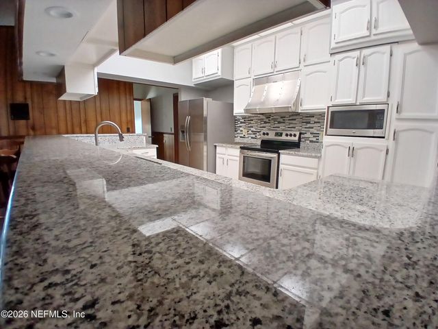 43047 WOODLAND Lane, Callahan, FL 32011