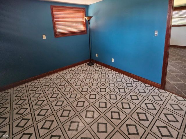 7855 Bluff Road, Indianapolis, IN 46217