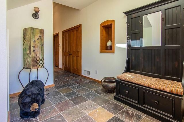 54560 Craghill Drive, Idyllwild, CA 92549