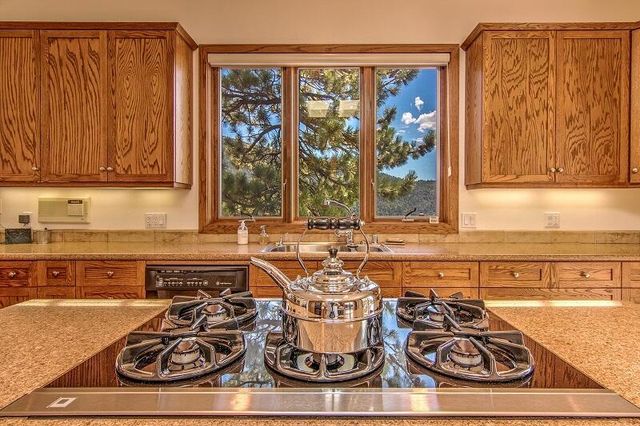 54560 Craghill Drive, Idyllwild, CA 92549