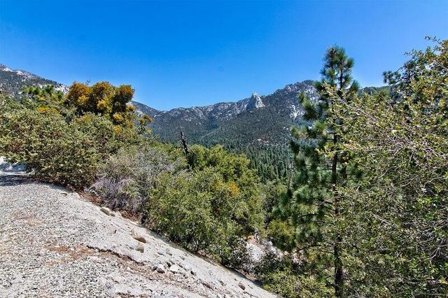 54560 Craghill Drive, Idyllwild, CA 92549