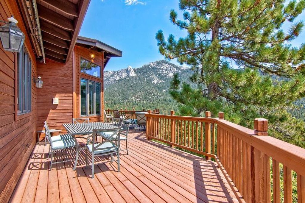 54560 Craghill Drive, Idyllwild, CA 92549