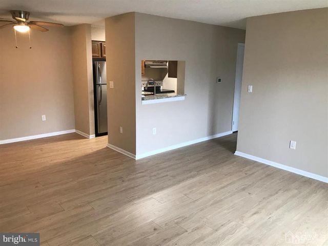 4811 RAVENS CREST DR, Plainsboro, NJ 08536