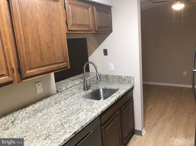 4811 RAVENS CREST DR, Plainsboro, NJ 08536