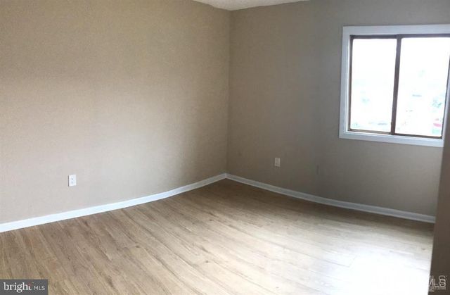 4811 RAVENS CREST DR, Plainsboro, NJ 08536