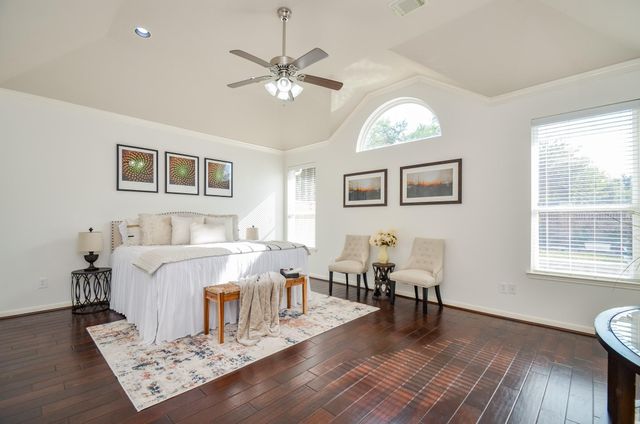 723 Overdell Drive, Sugar Land, TX 77479