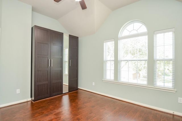 723 Overdell Drive, Sugar Land, TX 77479