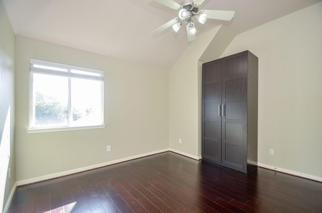 723 Overdell Drive, Sugar Land, TX 77479