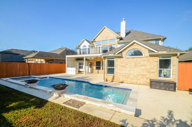723 Overdell Drive, Sugar Land, TX 77479