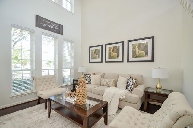 723 Overdell Drive, Sugar Land, TX 77479