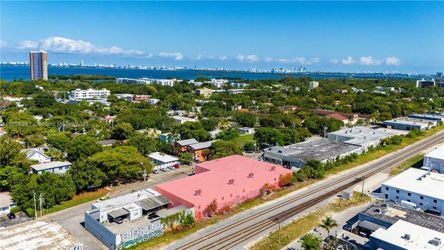 6890 NE 4th Ct, Miami, FL 33138