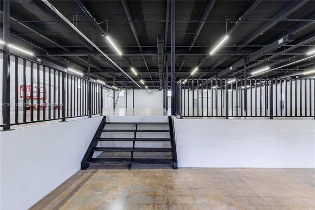 6890 NE 4th Ct, Miami, FL 33138