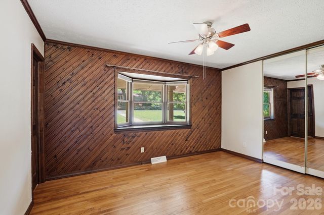 624 Patricia Avenue, Harrisburg, NC 28075