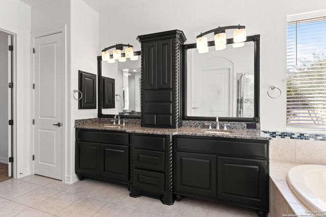 22450 Viajes, San Antonio, TX 78261