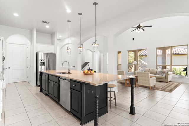 22450 Viajes, San Antonio, TX 78261