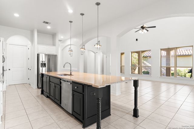 22450 Viajes, San Antonio, TX 78261