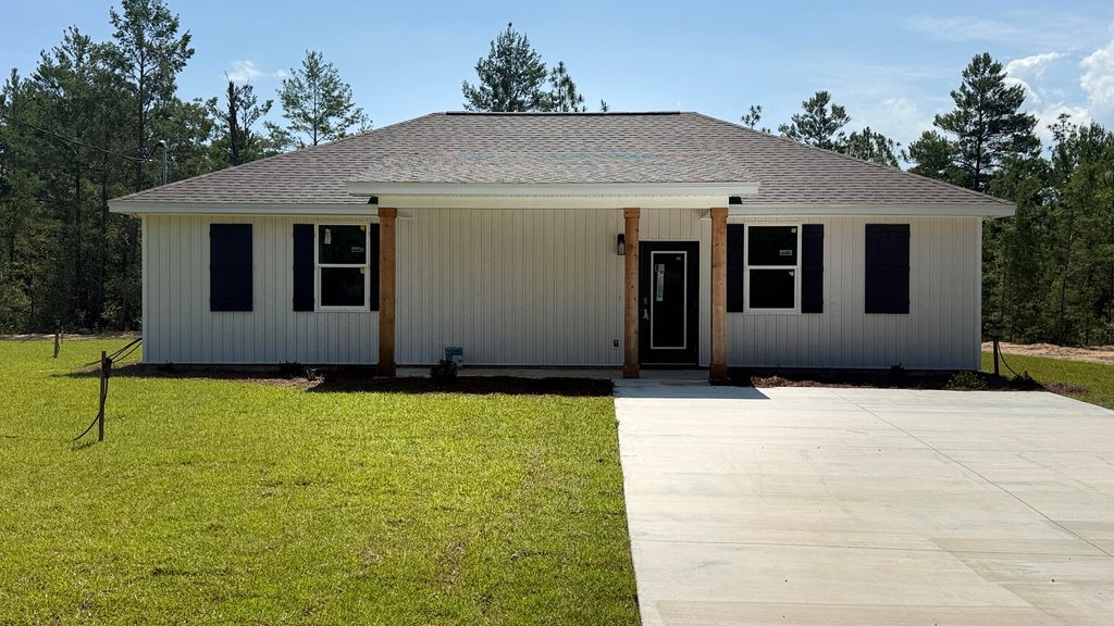 Image 31 of property listing at 4183 Luar, Chipley, FL 32428