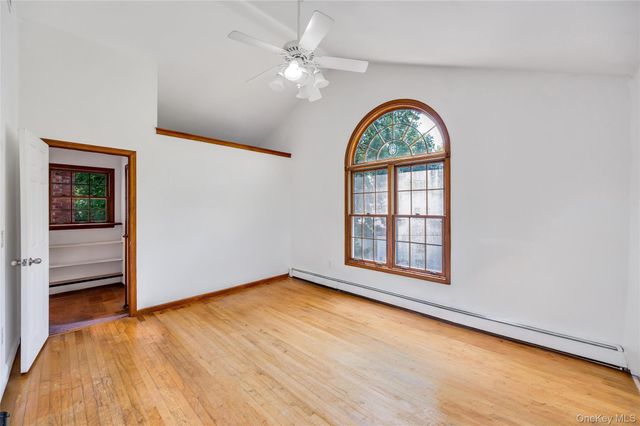 3 Spruce Circle, Farmingville, NY 11738