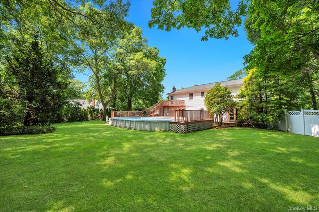 3 Spruce Circle, Farmingville, NY 11738