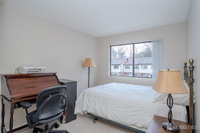 9 Wood Acres Drive, North Brunswick, NJ 08902