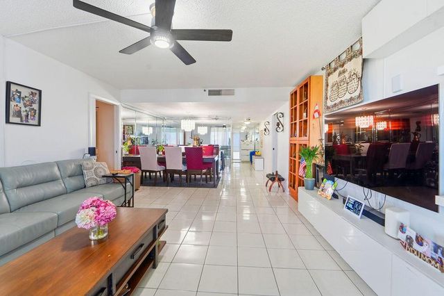 6500 NW 2nd Avenue 509, Boca Raton, FL 33487