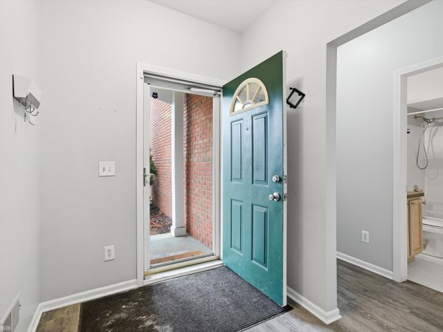 1985 Monarch Drive, Shelby Twp, MI 48316