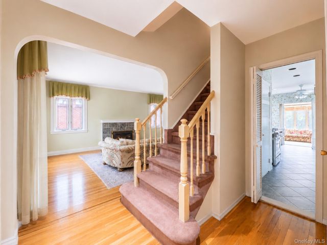 76-26 176th Street, Fresh Meadows, NY 11366