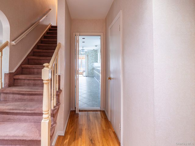 76-26 176th Street, Fresh Meadows, NY 11366