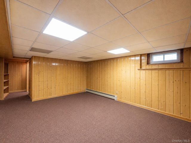 76-26 176th Street, Fresh Meadows, NY 11366