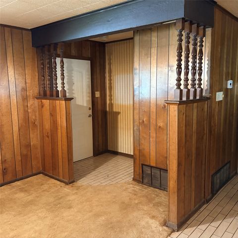 3103 N Oak Avenue, Mineral Wells, TX 76067