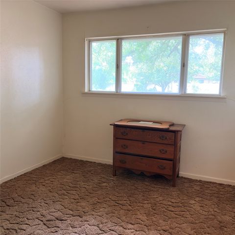 3103 N Oak Avenue, Mineral Wells, TX 76067