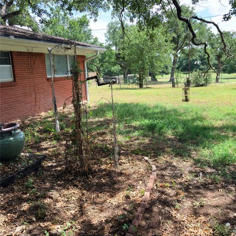 3103 N Oak Avenue, Mineral Wells, TX 76067