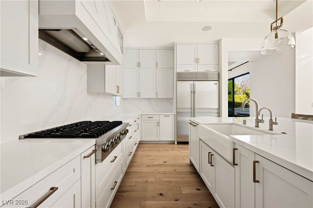 6 Garden Shadow Lane, Las Vegas, NV 89135