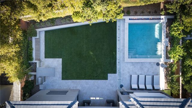 6 Garden Shadow Lane, Las Vegas, NV 89135