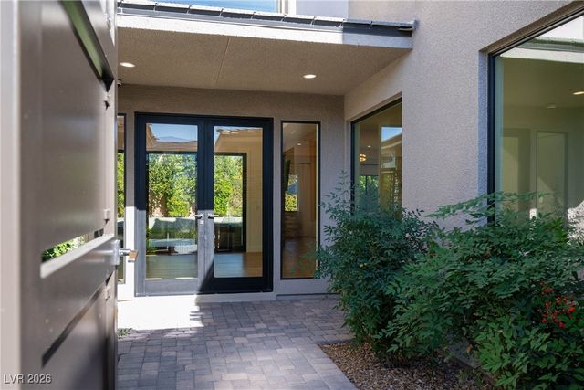 6 Garden Shadow Lane, Las Vegas, NV 89135