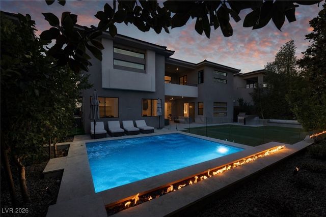 6 Garden Shadow Lane, Las Vegas, NV 89135