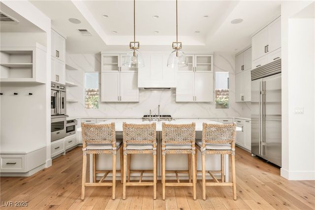 6 Garden Shadow Lane, Las Vegas, NV 89135