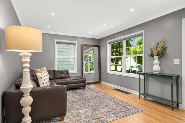 7509 Pillsbury Avenue S, Richfield, MN 55423