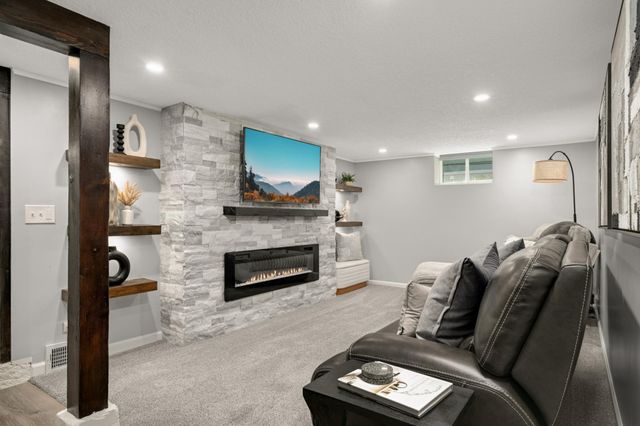 7509 Pillsbury Avenue S, Richfield, MN 55423
