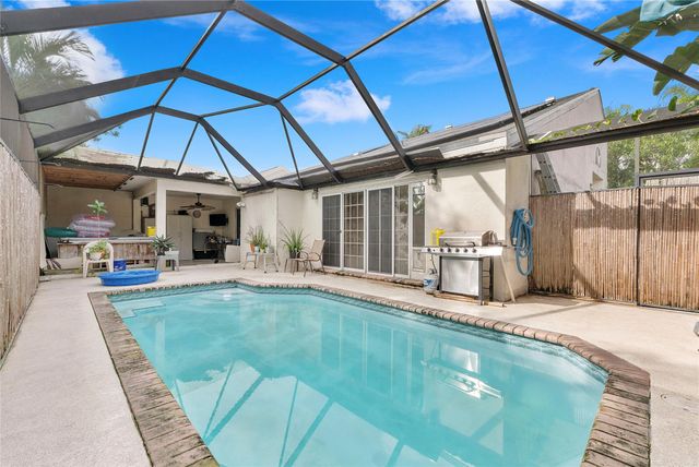 8363 Dynasty Dr, Boca Raton, FL 33433