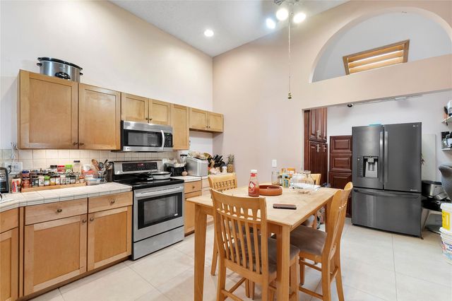 8363 Dynasty Dr, Boca Raton, FL 33433