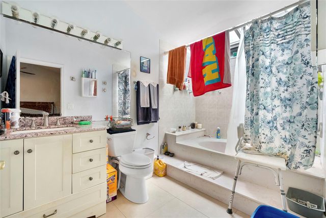 8363 Dynasty Dr, Boca Raton, FL 33433