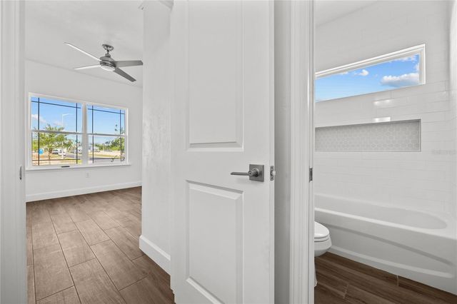 1086 SW 67TH WAY, Gainesville, FL 32607