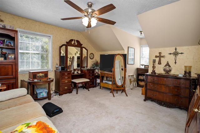 714 E Houston Avenue, Crockett, TX 75835