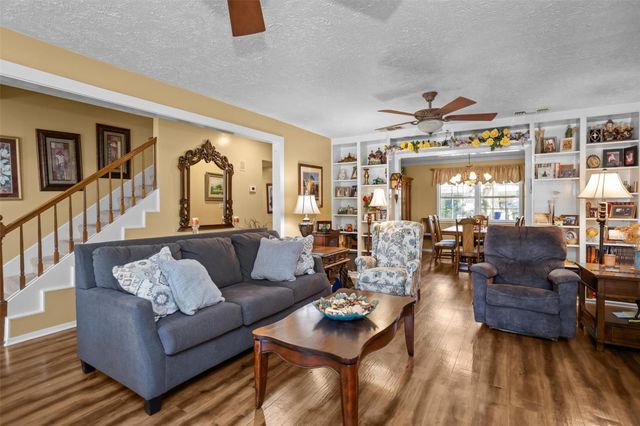 714 E Houston Avenue, Crockett, TX 75835