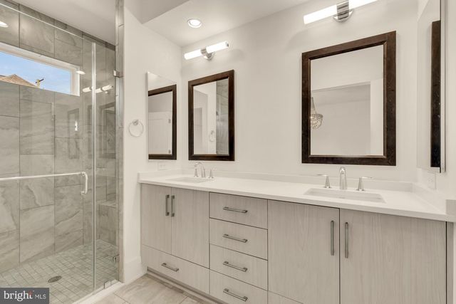 142 WINSOME CIR, Bethesda, MD 20814