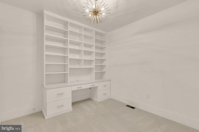 142 WINSOME CIR, Bethesda, MD 20814