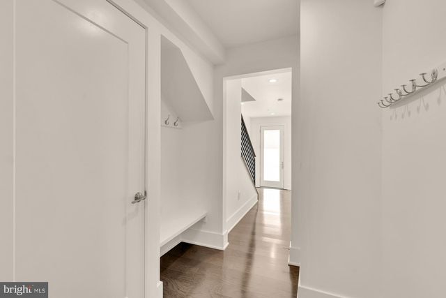142 WINSOME CIR, Bethesda, MD 20814
